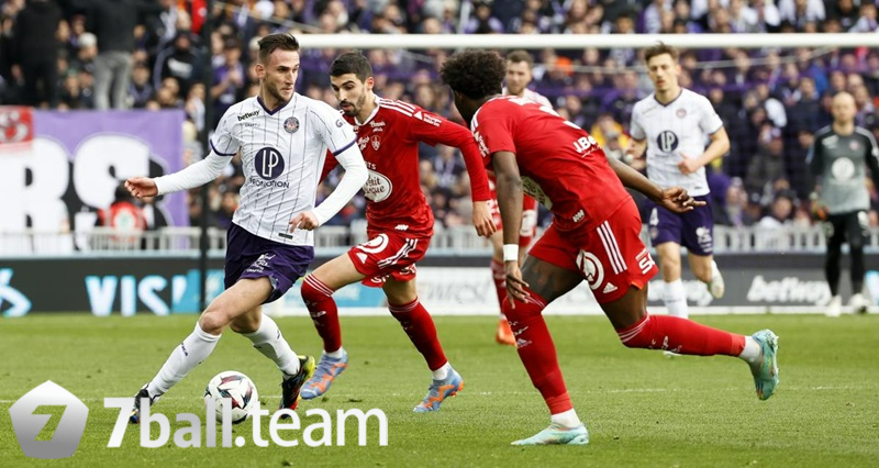 Dự đoán kết quả, soi kèo Toulouse vs Brest 02:00 20/05 giải Ligue 1 4 Phong độ gần đây của hai đội